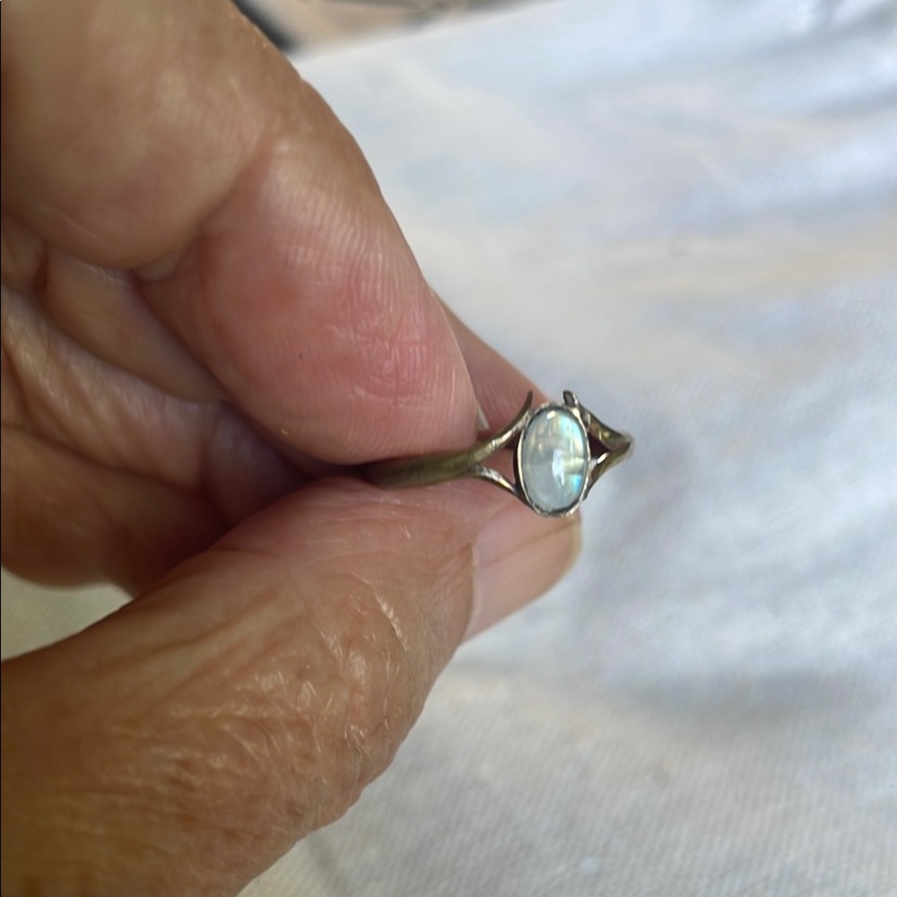 Elegant Rainbow Moonstone and Brass Ring - Picture 3 of 5